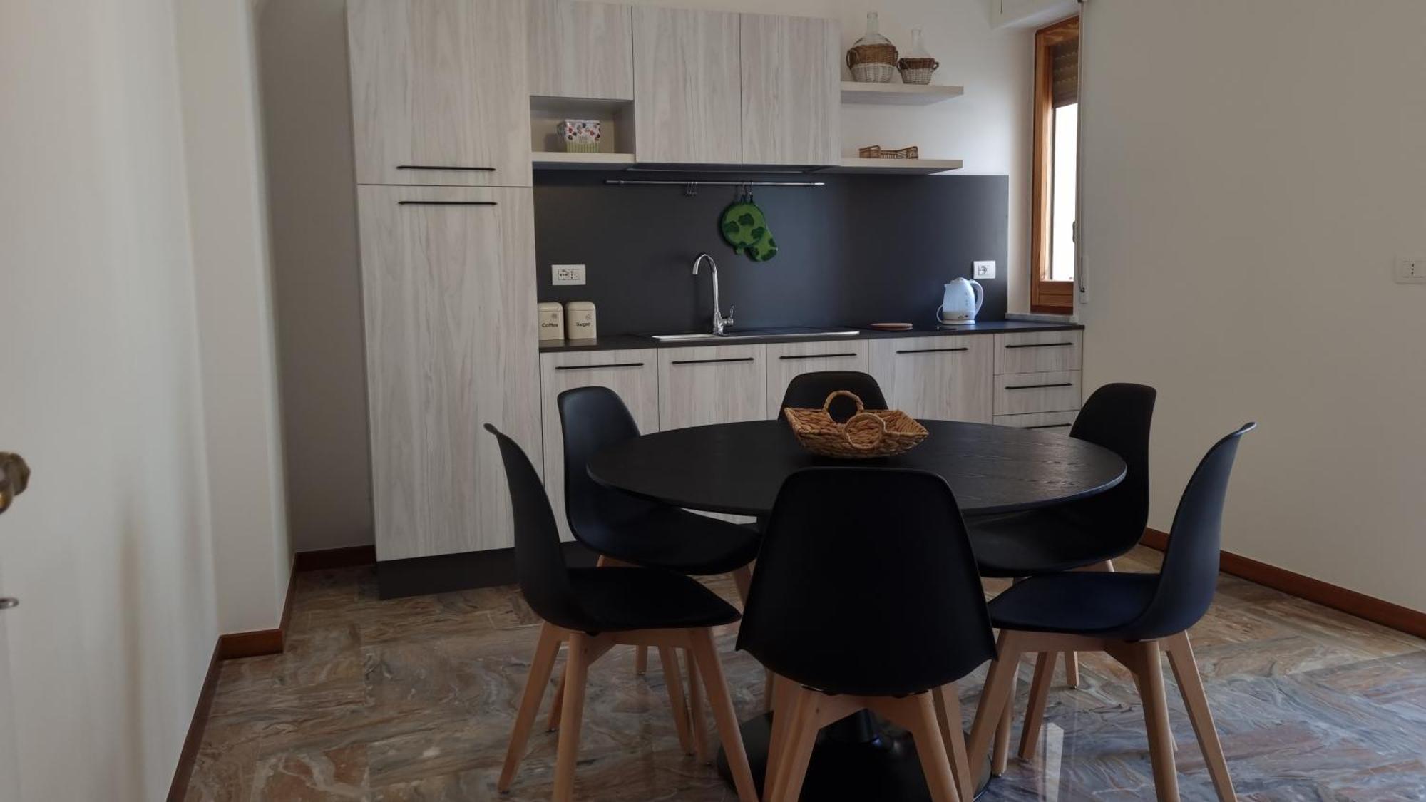 אלברובלו Guest House Da Gino מראה חיצוני תמונה